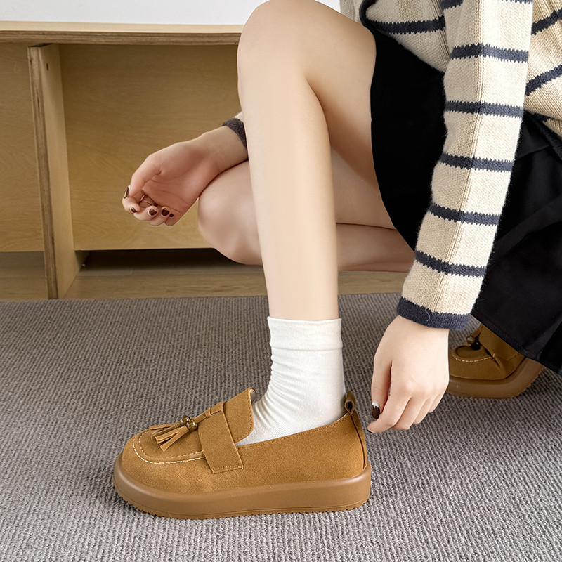 Atikota Nữ Giày Đế Bằng Slip-on Thời Trang Lắc Nhỏ Trang Trí Retro Đa Năng Thoải Mái Nhẹ Thường Ngày Đế Bằng