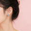 Bông tai vuông kim cương chấm bi đen trắng mới