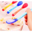 Muỗng tập ăn cho bé, Thìa ăn dặm báo nóng giúp bé ăn ngon miệng