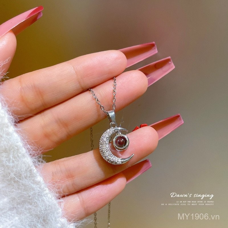 Vòng Cổ Nữ Mặt Trăng với Dây Chuyền Titan - Thiết Kế Thời Thượng