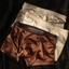 Quần short Boxer nam sử dụng vải Satin mát mẻ, cảm ứng mát mẻ, khô nhanh, thiết kế màu trơn, phong cách giữa eo.