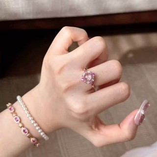 Bộ đồ phong cách châu Âu - Mỹ, màu hồng với họa tiết như kim cương dành cho nữ