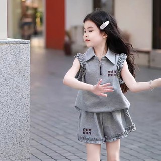 Bộ đồ bé gái phong cách Hàn Quốc mùa hè - Áo cổ bẻ không tay + quần short bèo dễ thương
