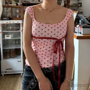 MAPLEPOET - Áo thun slim fit sành điệu với họa tiết chấm bi, phù hợp cho những ngày hè