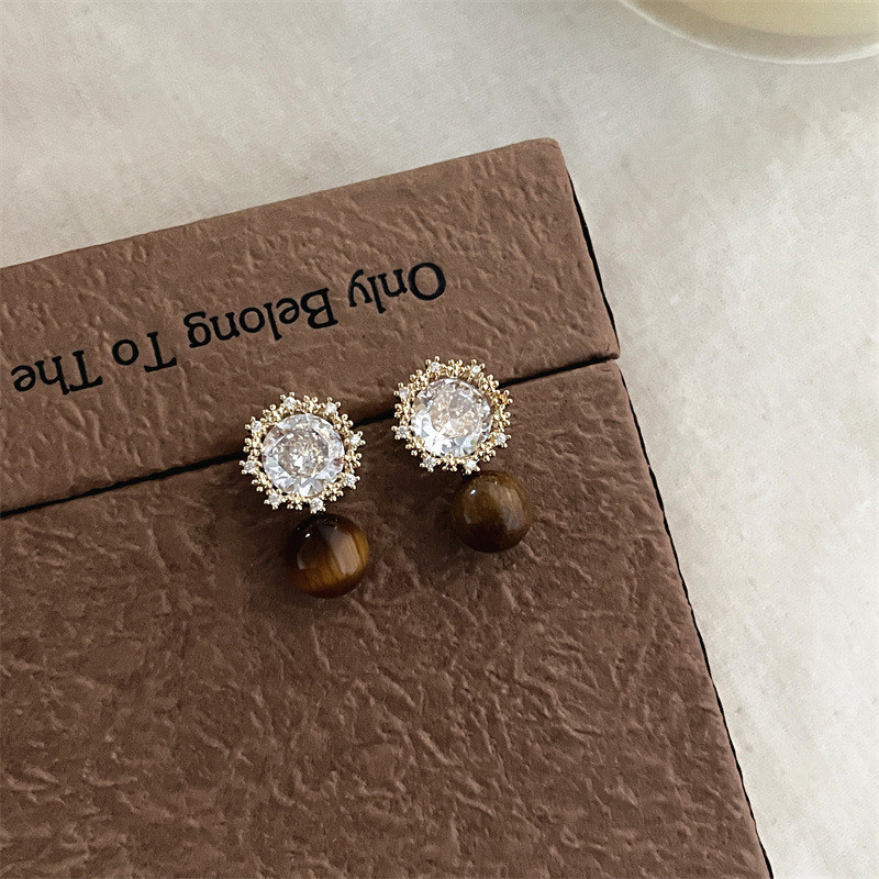 Bông tai ngọc trai Zircon mới thời trang