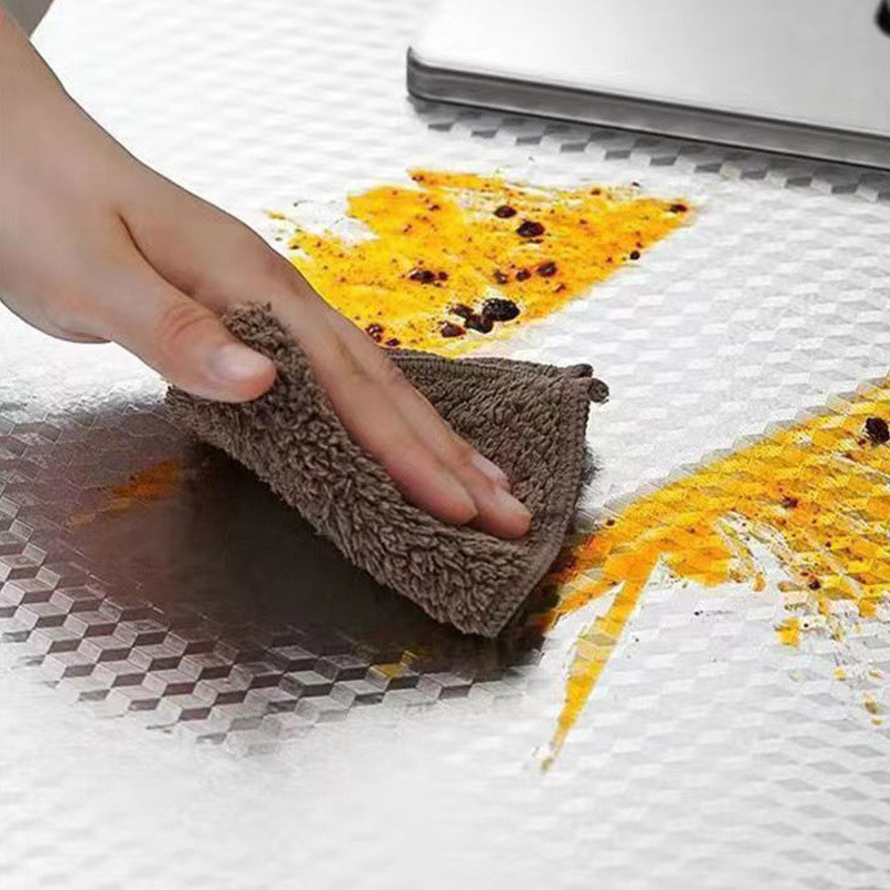 Miếng dán nhôm chống dầu chống nước | Dán tủ bếp, mặt bàn, ngăn kéo | Chịu nhiệt, dễ lau chùi, keo dán tự dính