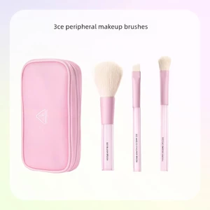 cọ đánh má hồng cọ tán má hồng kem má hồng 3ce Trang Điểm Trang Điểm Trang Điểm Trang Điểm Bàn Chải Phấn Má Hồng Màu Đào Dụng Cụ Làm Đẹp Phấn Mắt Bàn Chải Đường Viền Bàn Chải Sản Phẩm Chính Hãng