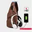 E-WOITD Đơn giản và thời trang Màu trơn PU đa chức năng Sạc USB Dây kéo Túi đeo ngực nam Túi đeo chéo hình thành E-WOITD