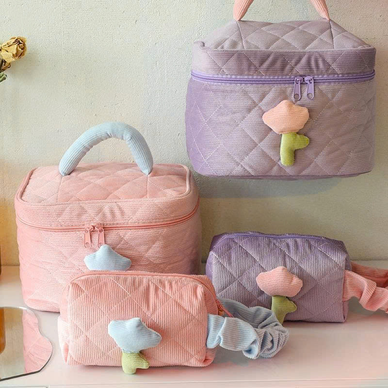 Túi Đựng Đồ Trang Điểm Makeup Cute Hoa Tulip, Túi Vải Đựng Mỹ Phẩm Có Quai Cầm Xách Tay