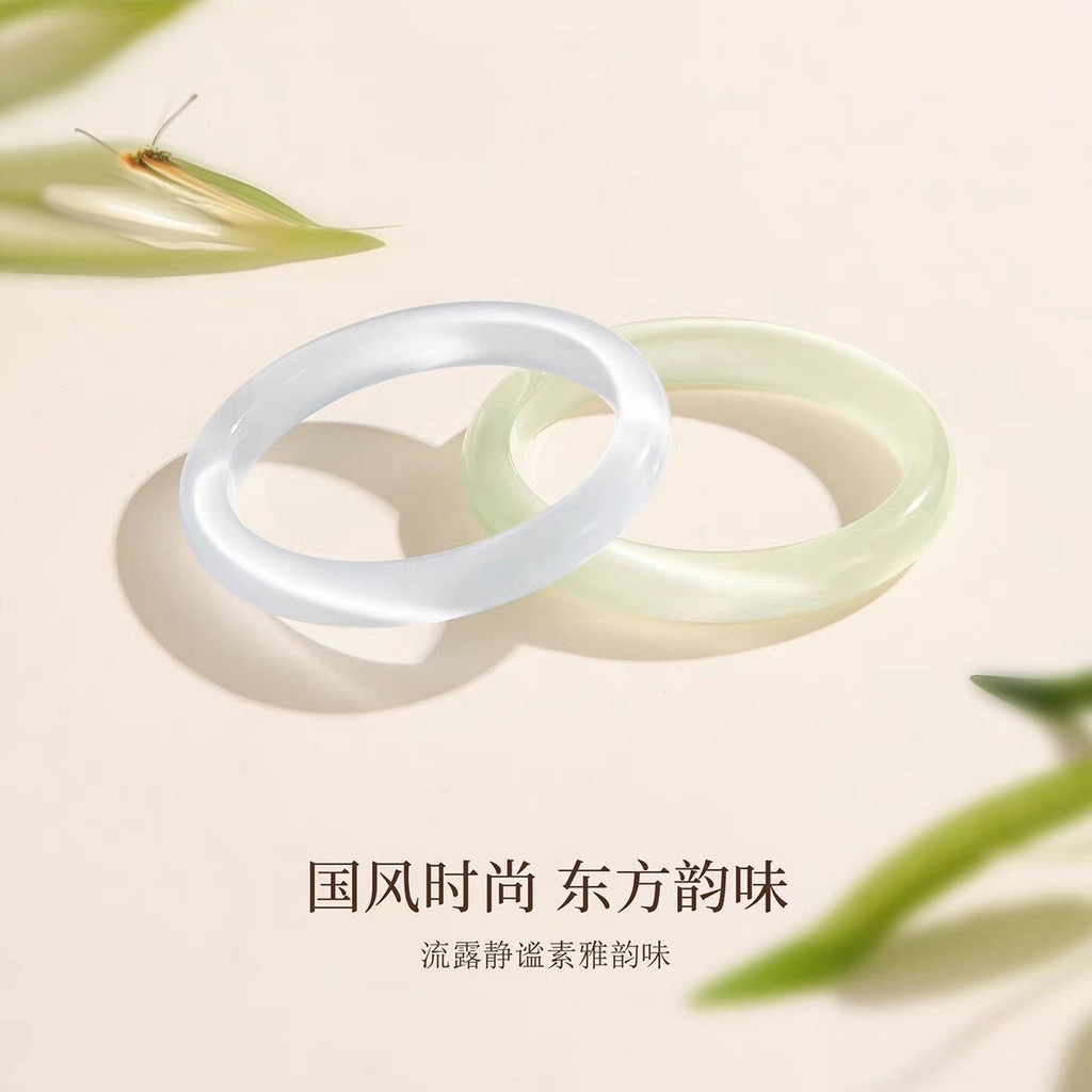 Vòng tay đá mắt mèo băng ánh trăng màu trắng tươi