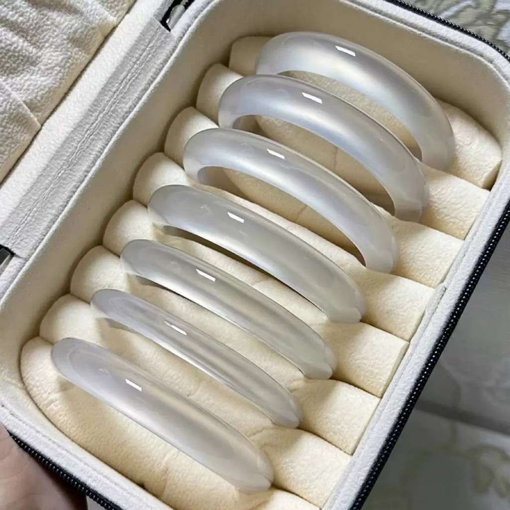 Vòng tay đá mắt mèo trong suốt ánh trăng trắng chất lượng cao