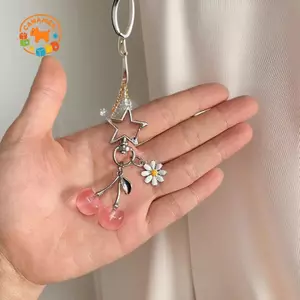 CANAMEK Vintage Dễ Thương Anh Đào Daisy Móc Khóa Thời Trang Sáng Tạo Trái Cây Anh Đào Móc Khóa Tinh Tế Túi Treo Trang Trí Phụ Kiện Quà Tặng CSF