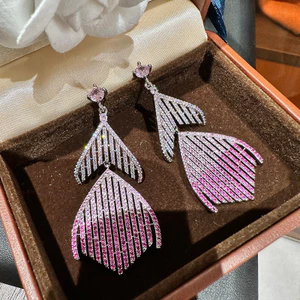 Thời trang Hàn Quốc Ánh sáng thanh lịch Bông tai tua rua Zircon sang trọng Bán buôn