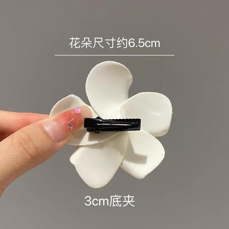 Hoa sứ cài tóc đi biển, phụ kiện kẹp tóc hoa sứ phụ kiện chụp ảnh cho nữ siêu xinh đi biển, du lịch