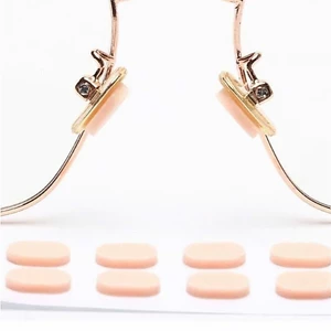 Vỉ 4 Cặp Đệm Mũi Chống Trượt Cho Mặt Kính ,Không Làm Hằn Mũi, Chơi Thể Thao Tiện Lợi