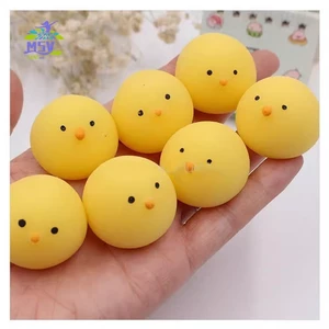 Quả bóng giải nén gà vàng - Đồ chơi giảm căng thẳng bằng cao su mềm cho văn phòng vui nhộn