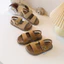 Giày Sandal Bé Trai Bé Gái Phong Cách La Mã Vintage, Dép Quai Hậu Trẻ Em Quai Dán Đế Mềm Chống Trượt Cao Cấp