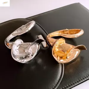 ZENZON Hoa Mở Vòng Tay, Kim Loại Không Đều Lá Hoa Vòng Tay Vòng Hoa, Tính Khí Hợp Kim Vàng Bạc Trang Sức Phụ Kiện Thiết Kế Thiểu Số Vòng Tay Phóng Đại Bé Gái