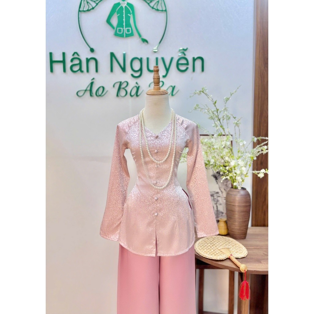 B.A211 - Áo Bà Ba GấM NềN HoA Phối KiM Sa Nhũ SáNg Cổ TiM Dây Kéo ( Quần Lụa )