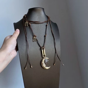 Vòng cổ dây bện hình ngôi sao trăng lưỡi liềm cổ điển