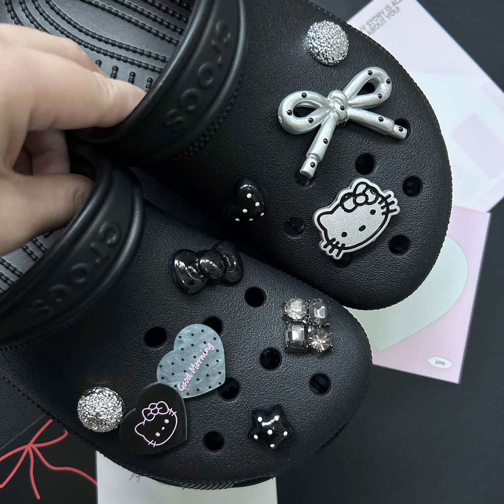 Hellokitty Phụ Kiện Hoa Hoạt Hình Đen Dễ Thương, Phù Hợp Crocs, Có Thể Tháo Rời, DIY, Khóa Giày