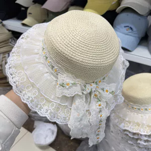 🔥có hàng sẵn🔥đi biển mũ rộng vành mũ cói Công Nghiệp Nặng Ren Gạc Hoa Cúc Dây Xích Liên Kết Mỏng Hơn Nhìn Giảm Tuổi Ống Hút Mũ Nữ Mùa Hè Bên Biển