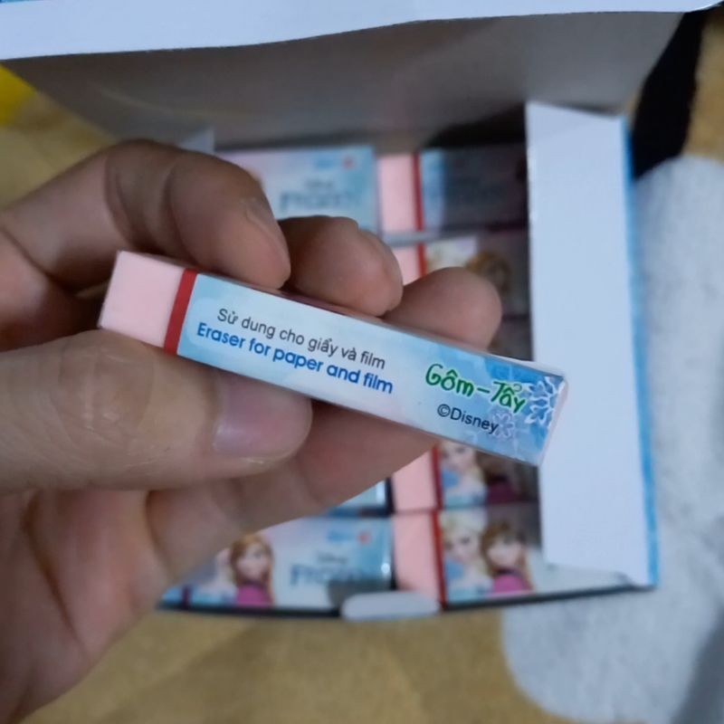 Gôm tẩy Eraser điểm 10 E-017 (1 viên)