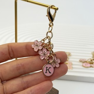 Mặt dây chuyền vòng chìa khóa Hoa dễ thương Chữ cái tiếng Anh Mặt dây chuyền móc khóa A-Z, Thích hợp cho ví, ba lô và túi xách