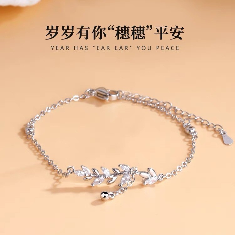 Vòng tay nữ thời trang và tinh tế