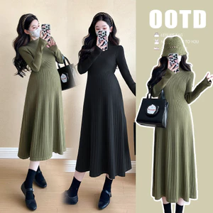 Trang phục bà bầu phong cách Hàn Quốc form gọn gàng
