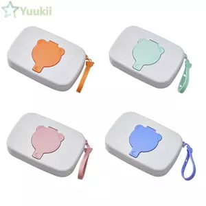 Giá đỡ khăn lau di động YUUKII, Dây treo Khăn giấy ướt du lịch vệ sinh, Vỏ lật Hộp đựng khăn giấy ướt có thể tái sử dụng Chăm sóc trẻ em