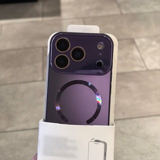 Cửa sổ lớn hút từ tính mờ tiên tiến cho iPhone17 16 15 14 13 Pro Max chống sốc bảo vệ camera chống rơi bìa cứng