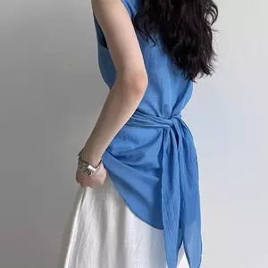 Áo Vest không tay xoắn màu xanh Pháp có dây buộc eo hẹp Tính khí nhẹ nhàng Trưởng thành Dopamine Mùa hè Slimer Look Top
