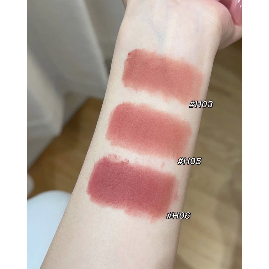 Son Kem Lì HOLD LIVE HL710 All In Love Nhung Lì Kháng Nước Son Kem Mềm Mịn Dễ Tán Lâu Trôi Son