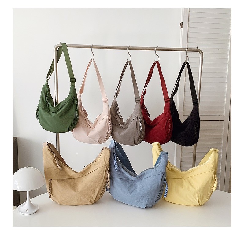 Túi đeo vai uniqlo Có thẻ treo thời trang Nylon. Vải chống thấm nước