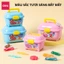 Đất Nặn Super Wings Deli Cho Bé Thùng 12/24 Màu Hồng/Xanh – Mềm Dẻo, Không Dính Tay Hộp Có Quai Xách Tiện Mang Theo