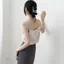 Màu trắng tinh tế không tay cao cấp Thiết kế yếm bên trong gợi cảm Niche Áo ngoài