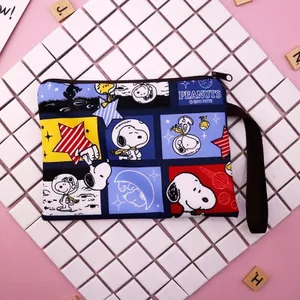Dễ Thương Snoopy Nhật Bản Dễ Thương Ví Đựng Tiền Xu Canvas Mini Túi Đựng Tiền Xu Nhỏ Túi Vải Ly Hợp Túi Chìa Khóa Vải Di Động Thẻ Đồng Xu Tai Nghe