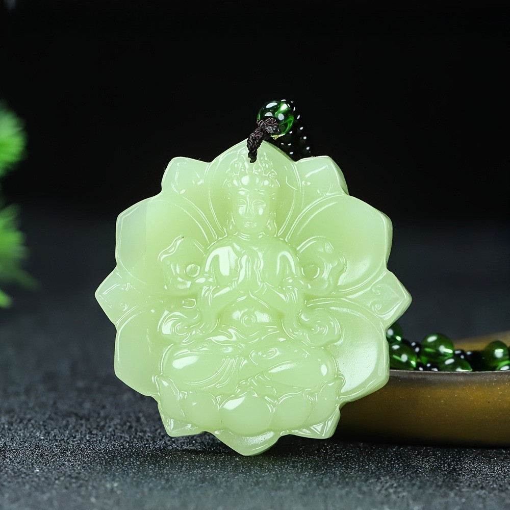 Vòng cổ đá quý xanh tự nhiên hình tượng Guanyin trên sen - Phong cách thanh lịch, tinh thần độc đáo