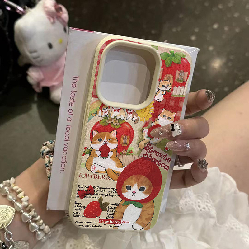 Ốp Lưng Tương Thích Cho IPhone 15 11 13 16 14 12 Pro Max X XS Max XR 14 12 Pro Max 16 15 14 Plus Hoạt Hình Thời Trang Dễ Thương Countryside Dâu Mèo Kẻ Sọc Da Họa Tiết Cảm Giác Da