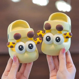 Dép xỏ ngón chân tròn VN, Phong cách trẻ em, Thiết kế hoạt hình, Nhẹ, Chất liệu EVA, Chống trượt mềm, Thích hợp cho bãi biển, Thích hợp cho bé trai và bé gái 1-4 tuổi.