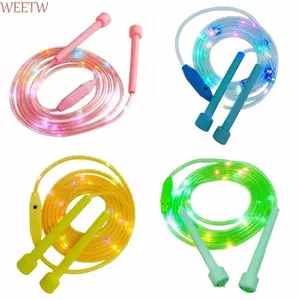 Dây nhảy LED WEETW, Dây nhảy phát sáng linh hoạt thể dục vui nhộn, Dây nhảy phát sáng, Đếm bền tuyệt vời Phối hợp đầy màu sắc Bật sáng Dây nhảy Người lớn Trẻ em