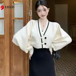 V Ne Màu Tương Phản Tay Dơi Áo Khoác Ngoài Nút Sang Trọng Áo Len Cardigan VN