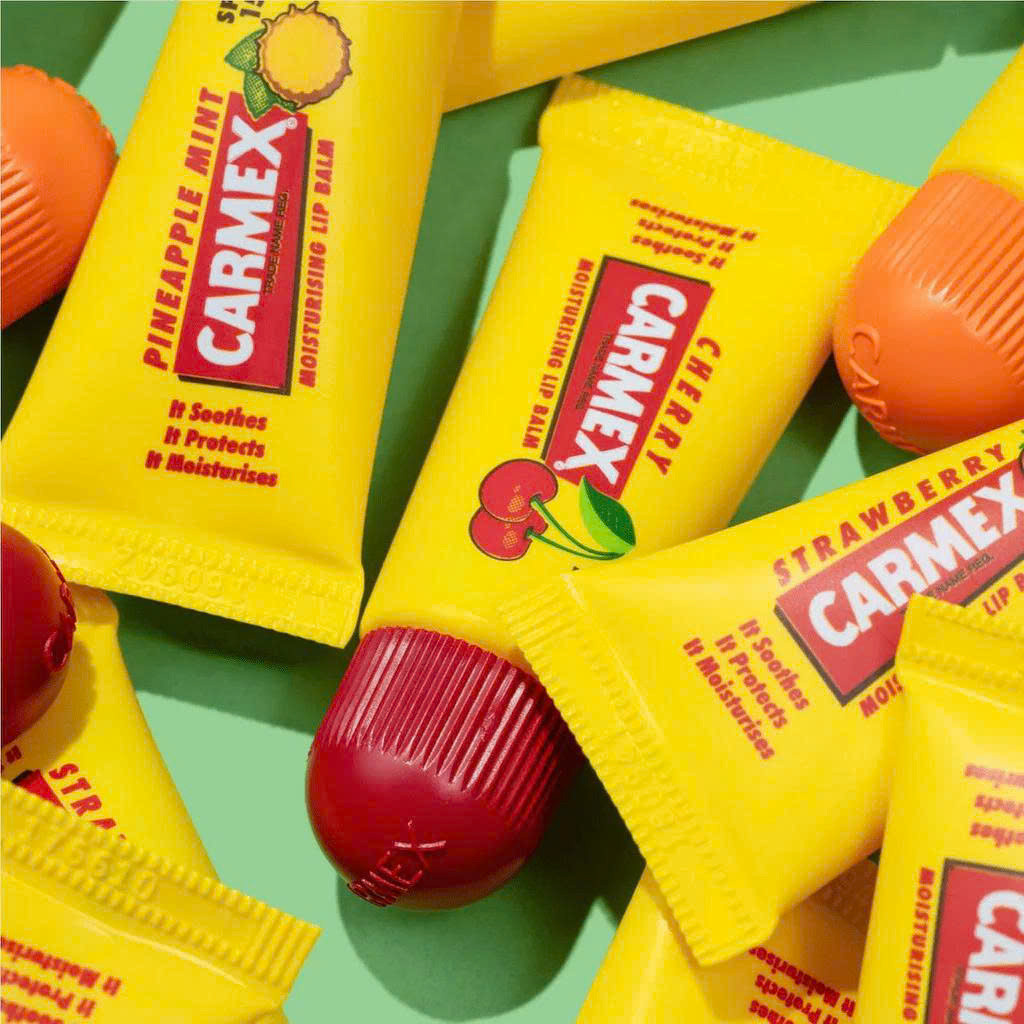 Set Son dưỡng môi vị trái cây Carmex Moisturising Mini Lip Balms SPF 15 3 pack