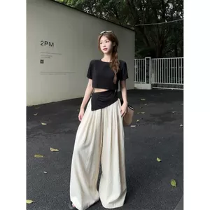 Áo thun ngắn tay hai mảnh giả khâu không đều Thiết kế Sense Hollow