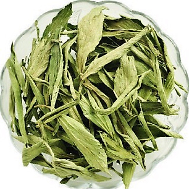 Lá cỏ ngọt sấy khô túi lớn loại 500gram - Hàng sạch thơm giá tốt - Chuyên dùng để pha trà