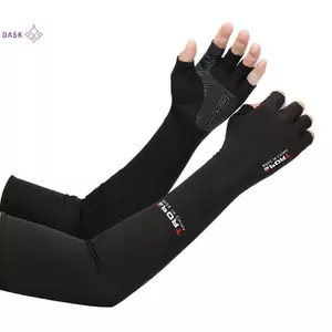 2 chiếc Tay áo thể thao có vòng bít 5 ngón để chống tia cực tím & làm mát