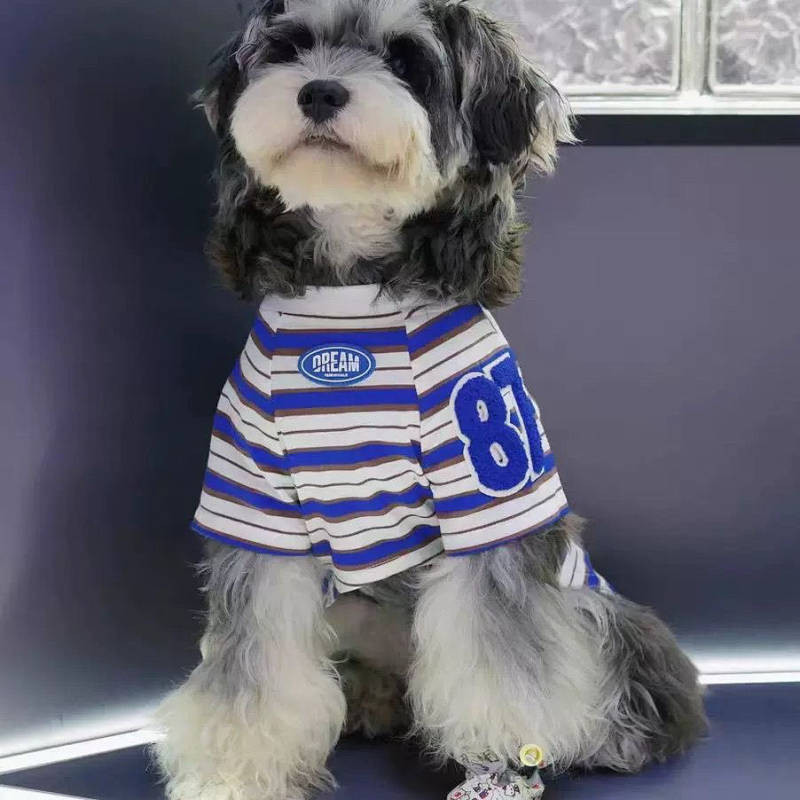 【Ready Stock】 Trendy Brand Dog Clothes Spring and Summer Thin Cat Jarre Aero Bull Bichon Schnauzer Teddy Striped New Striped Clothes VaD8