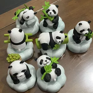 Jingdezhen Cùng Phong Cách Zhuanzhuanle 2026 Năm Mới Dễ Thương Gấu Trúc Nhỏ Búp Bê Mini Để Bàn Xoay Gốm Đồ Trang Trí Nhỏ 26.3.22