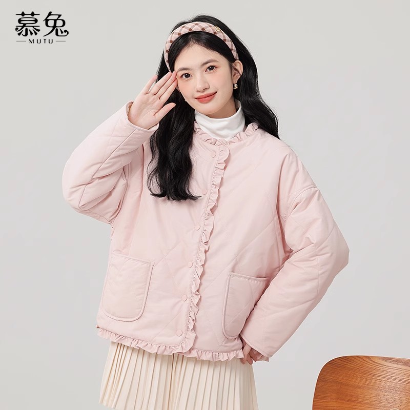 Mutu Ngọt Hồng - Áo khoác nữ cotton mùa đông 2025 với đệm lông cừu mới lạ